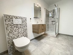 bc33044b0d5c47978dd68c632cbf4012.jpg