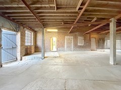 200096259ede45d39f81da8e68a64d37.jpg